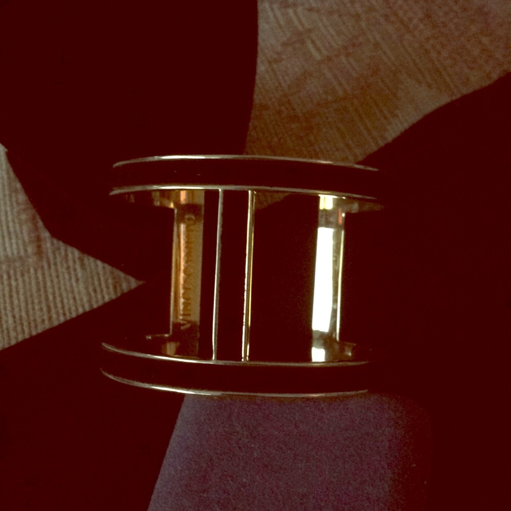 Vince Camuto cuff